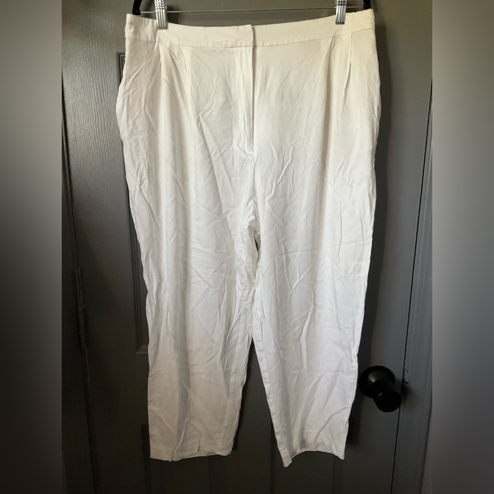 Zara size XL white pants